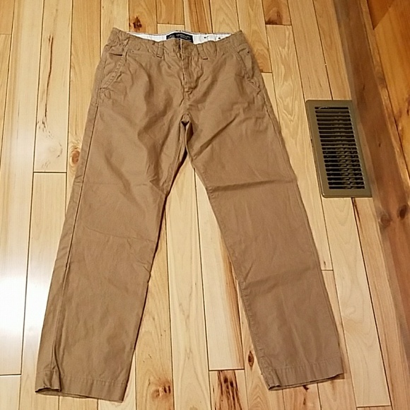 28x28 khaki pants
